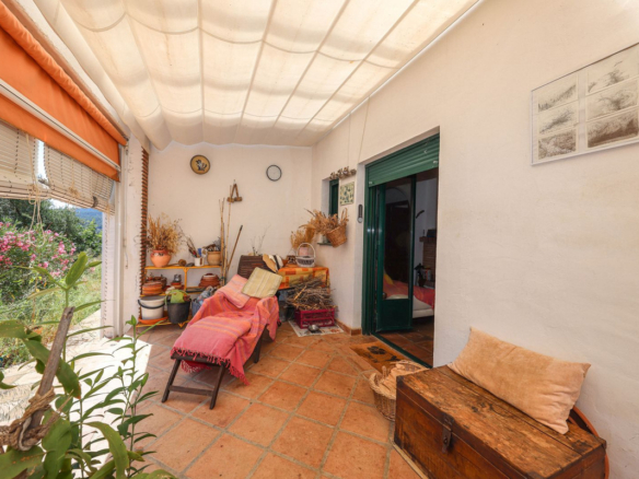 Villa for sale in Monda