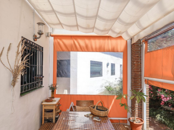Villa for sale in Monda