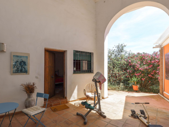 Villa for sale in Monda
