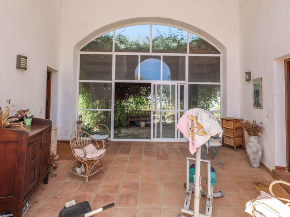 Villa for sale in Monda