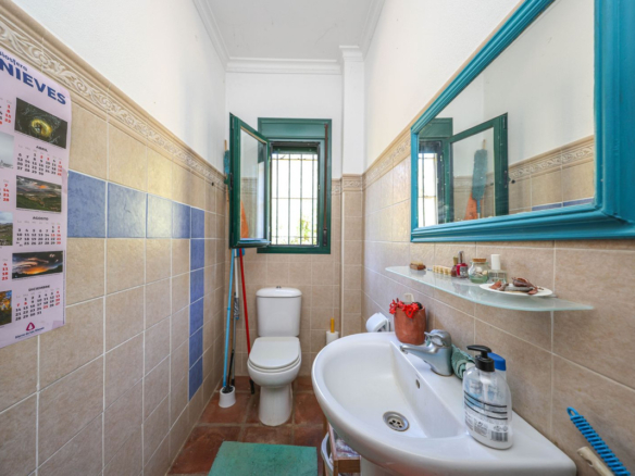 Villa for sale in Monda