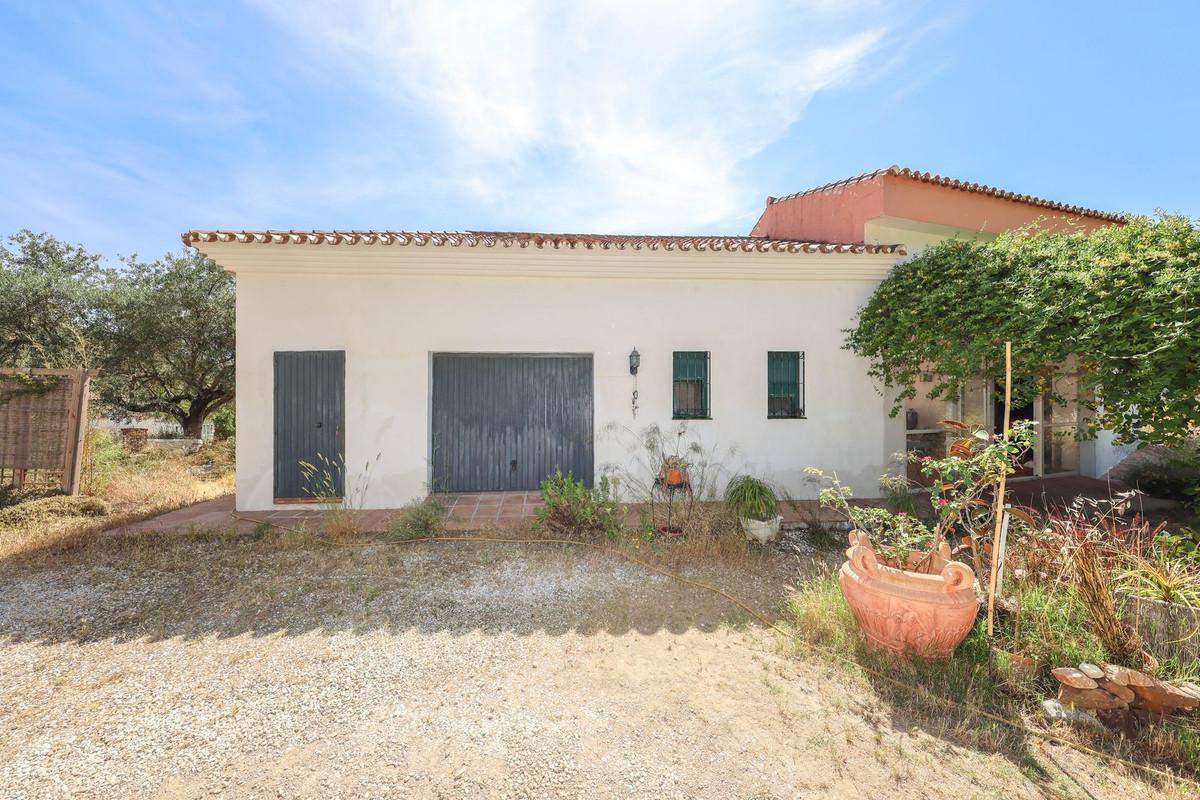 Villa for sale in Monda