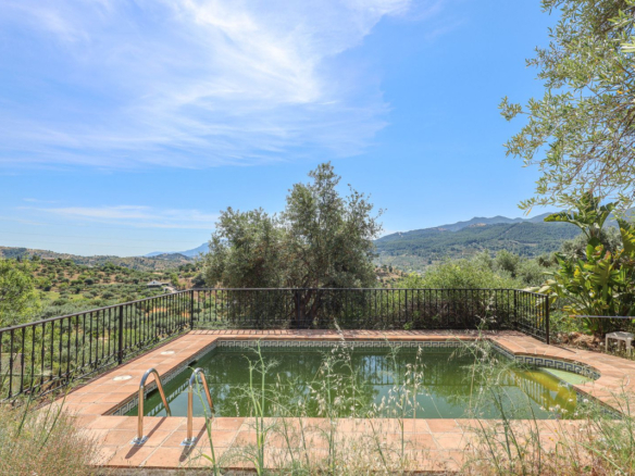 Villa for sale in Monda