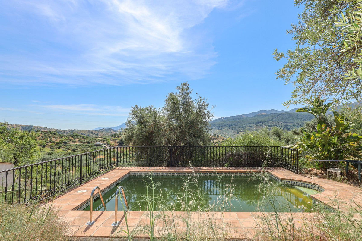 Villa for sale in Monda