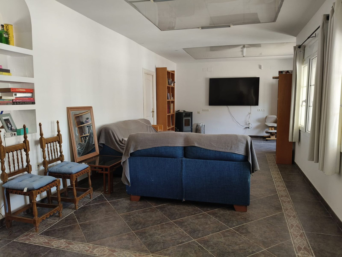 Villa for sale in Torremolinos