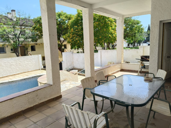 Villa for sale in Torremolinos