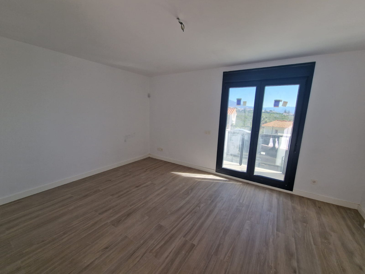 New Semi-Detached House for sale in Manilva