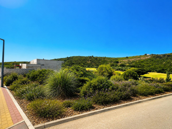 New Villa for sale in Casares