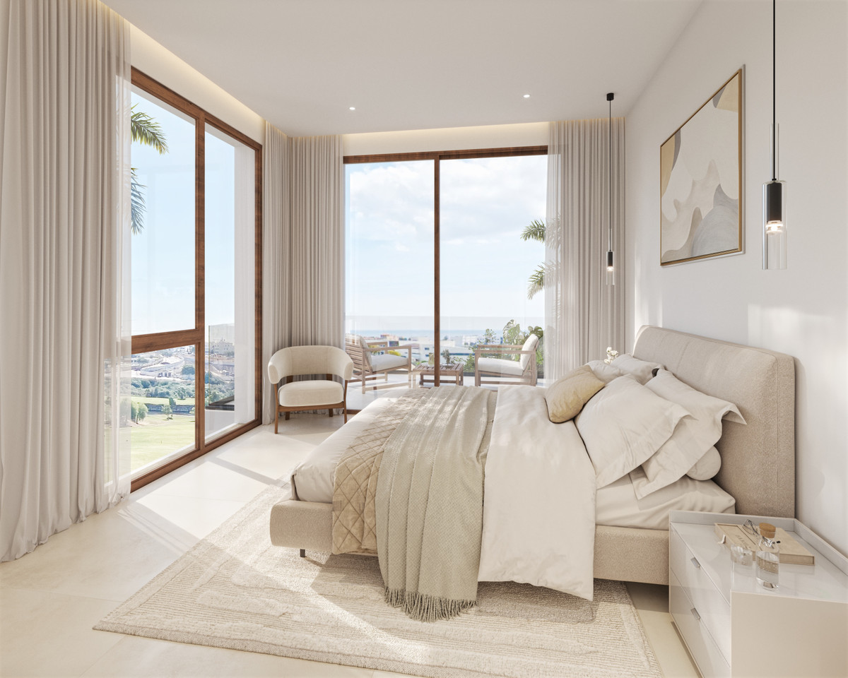 New Villa for sale in Estepona