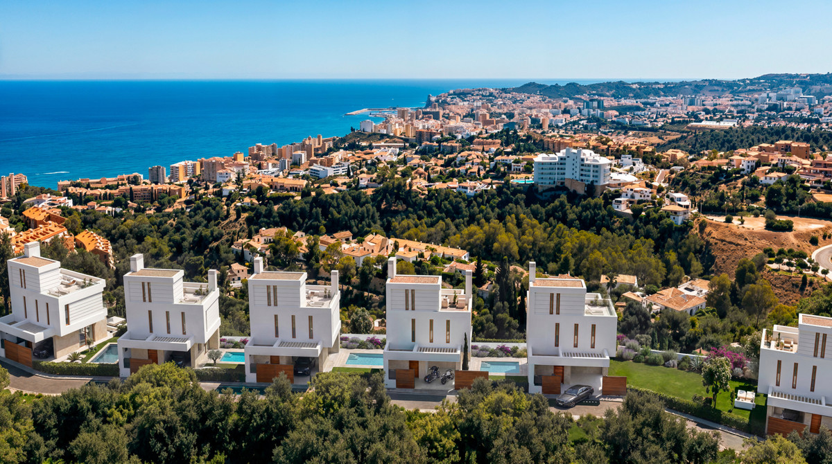 New Villa for sale in Fuengirola
