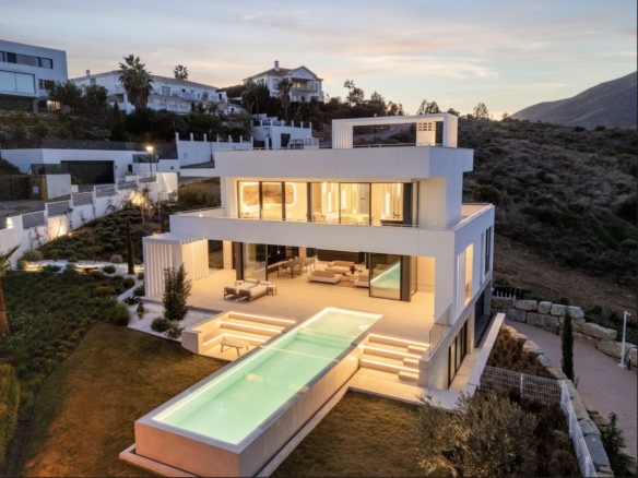 New Villa for sale in Mijas