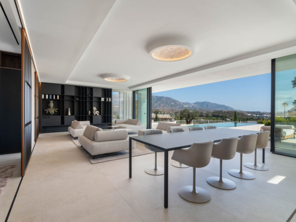 New Villa for sale in Mijas