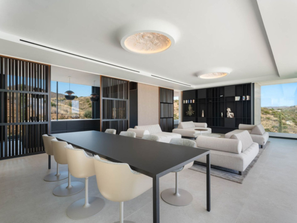 New Villa for sale in Mijas