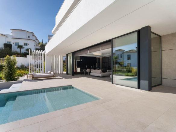 New Villa for sale in Mijas