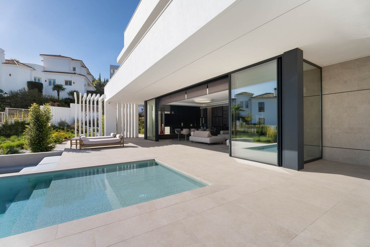 New Villa for sale in Mijas