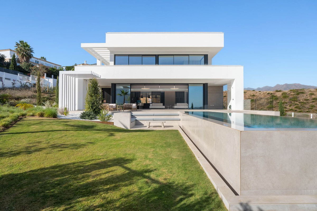 new-Villa-in-Mijas-Ref-R5402089U237808 New Villa for sale in Mijas