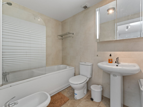 Apartment for sale in Benalmadena