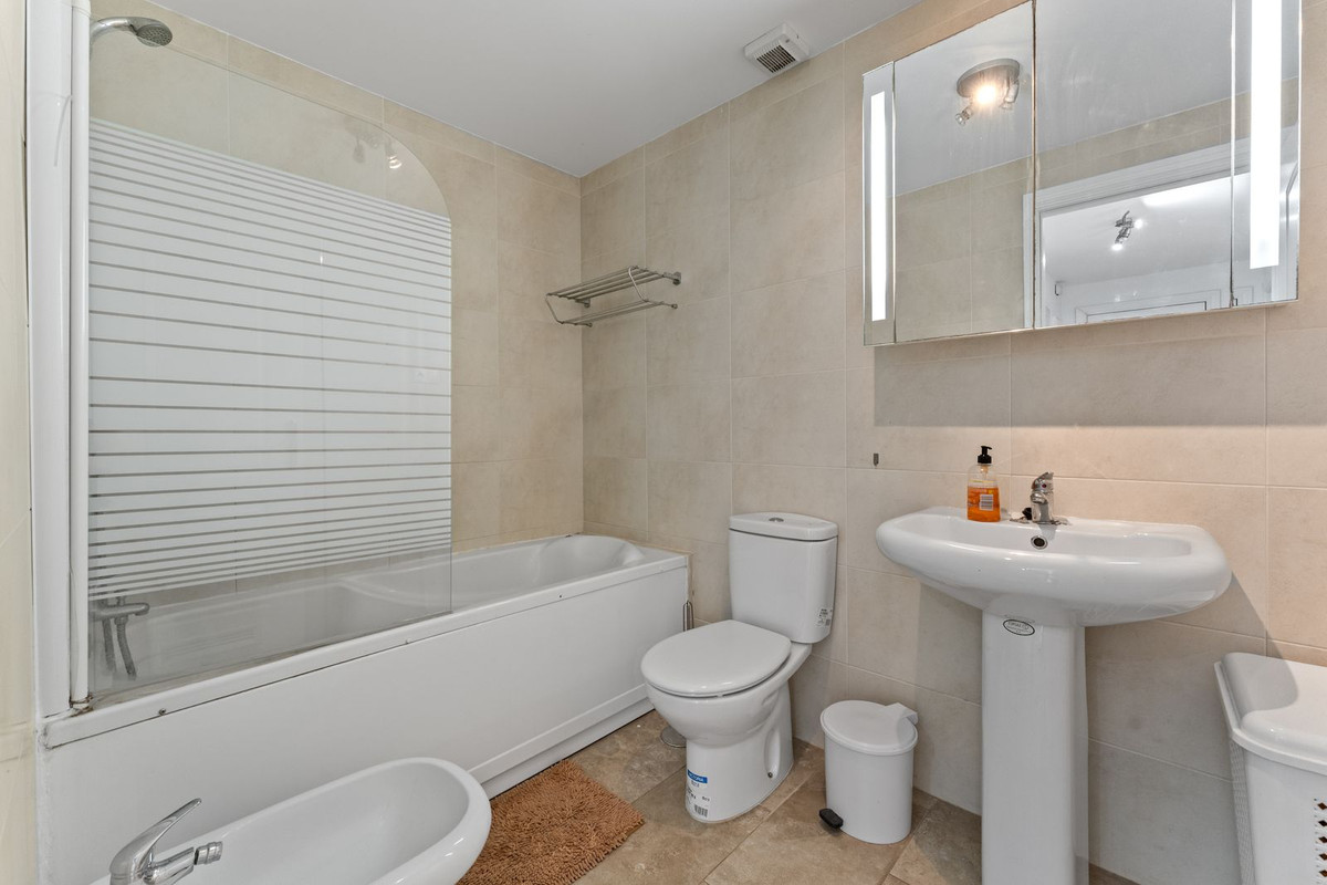 Apartment for sale in Benalmadena