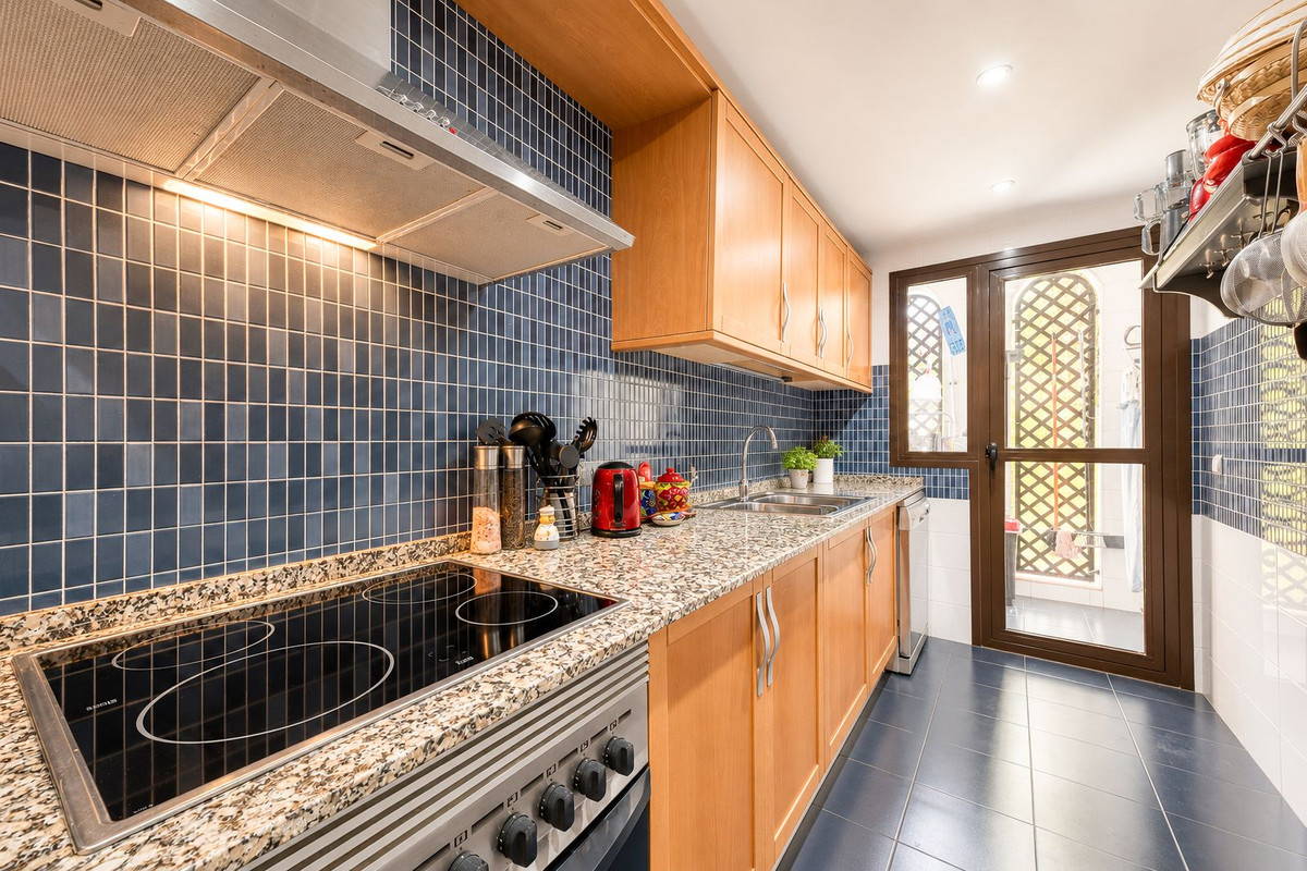 Apartment for sale in Estepona