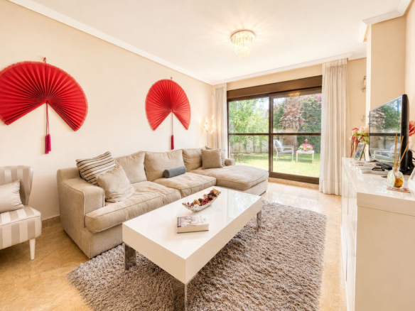 Apartment for sale in Estepona
