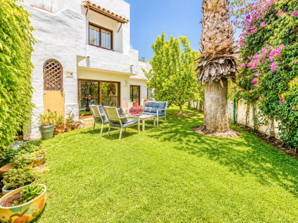 Apartment for sale in Estepona