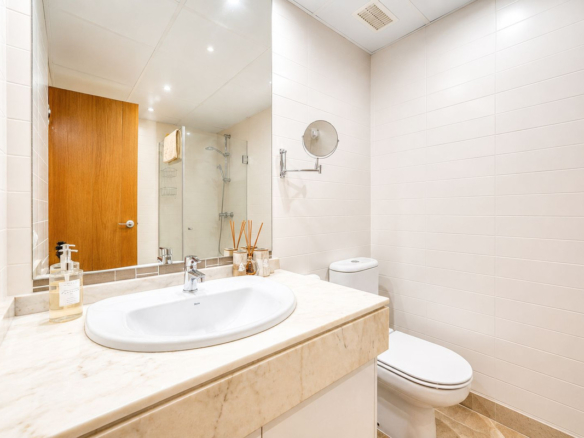 Apartment for sale in Estepona
