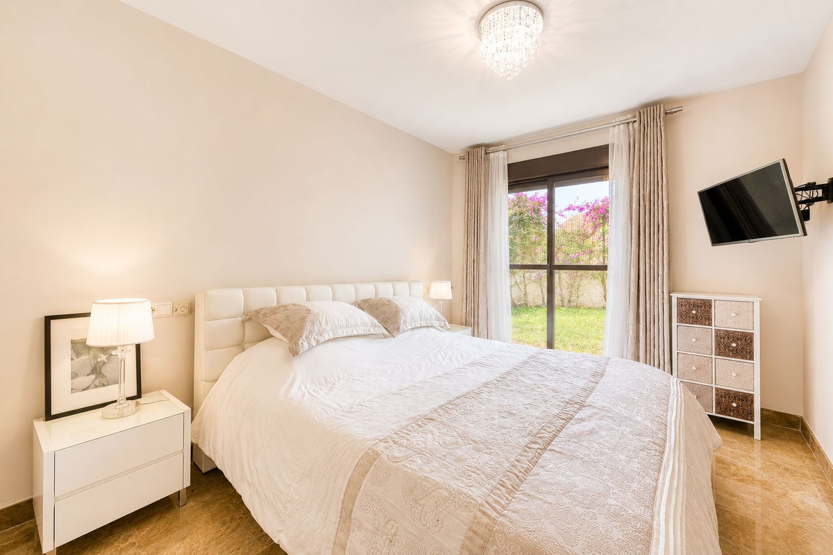 Apartment for sale in Estepona