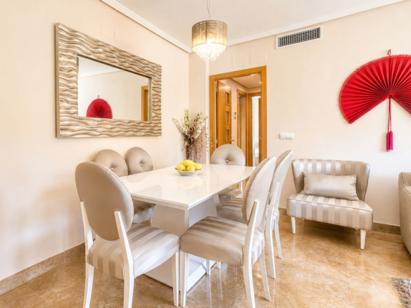 Apartment for sale in Estepona