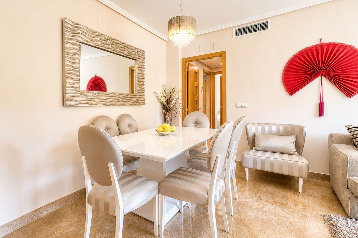 Apartment for sale in Estepona
