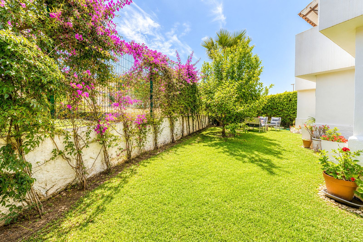 Apartment for sale in Estepona