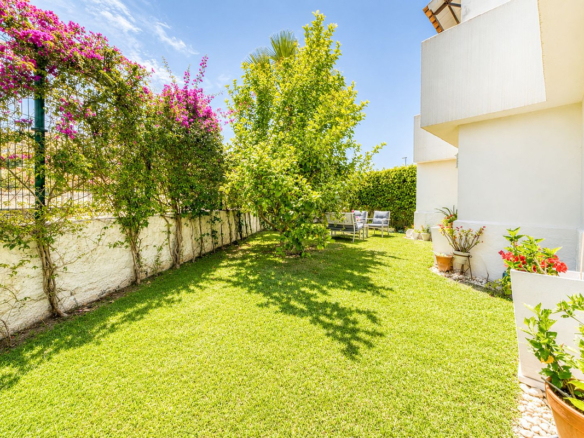 Apartment for sale in Estepona