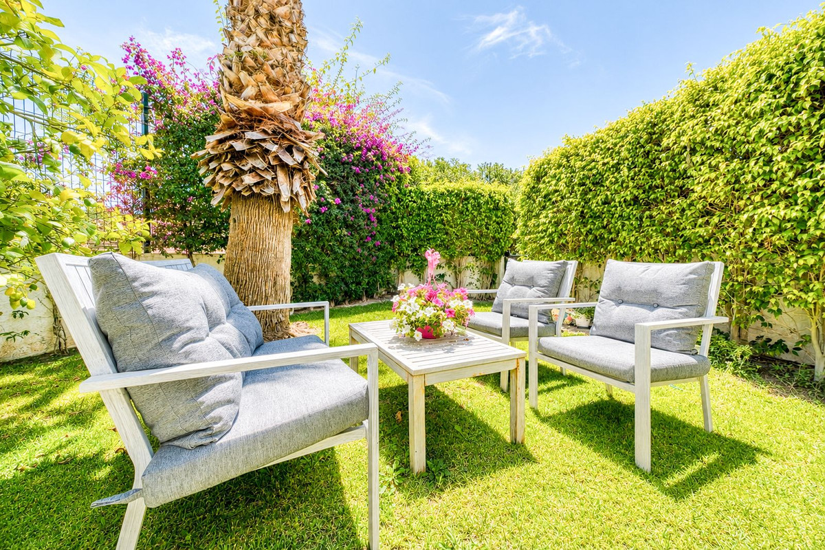 Apartment for sale in Estepona