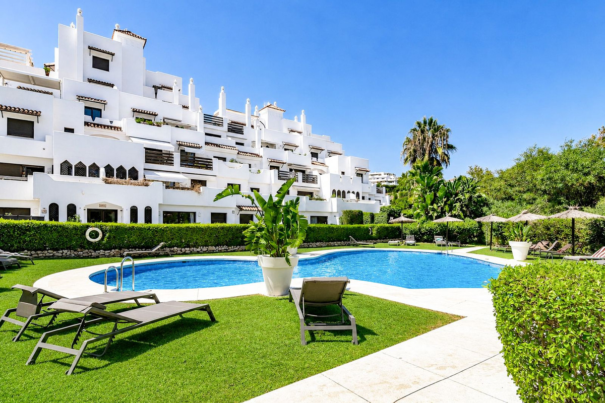 Apartment for sale in Estepona