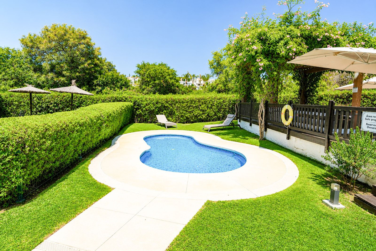 Apartment for sale in Estepona