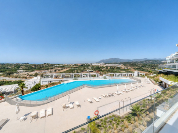 Apartment for sale in Estepona