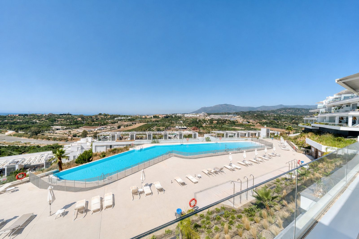 Apartment-in-Estepona-Ref-R5427208 Apartment for sale in Estepona