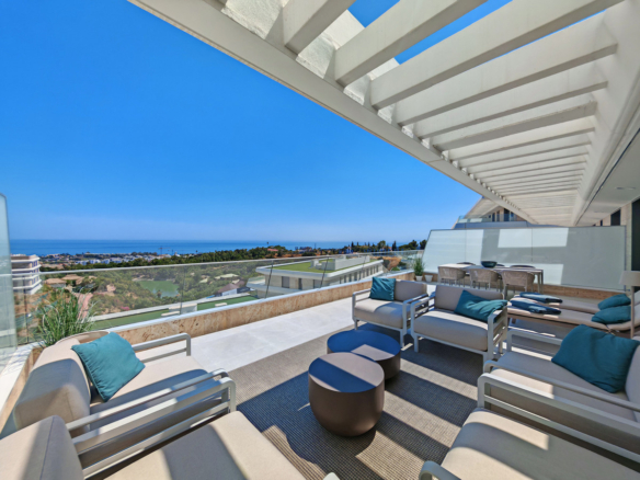 Apartment for sale in Estepona