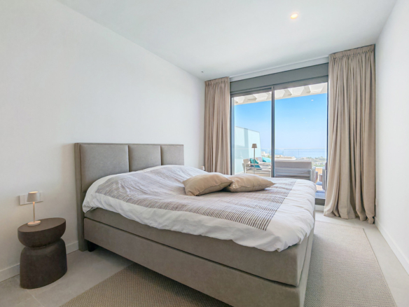 Apartment for sale in Estepona