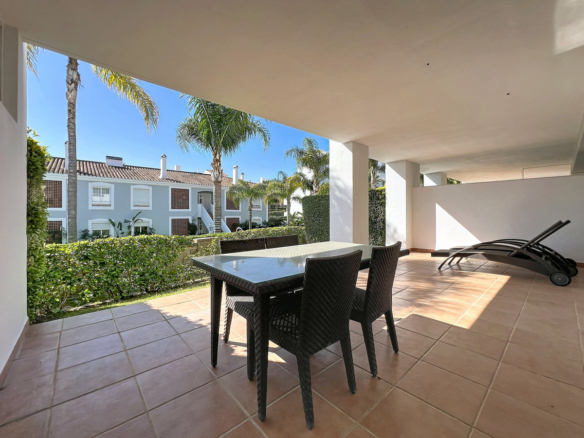 Apartment for sale in Estepona