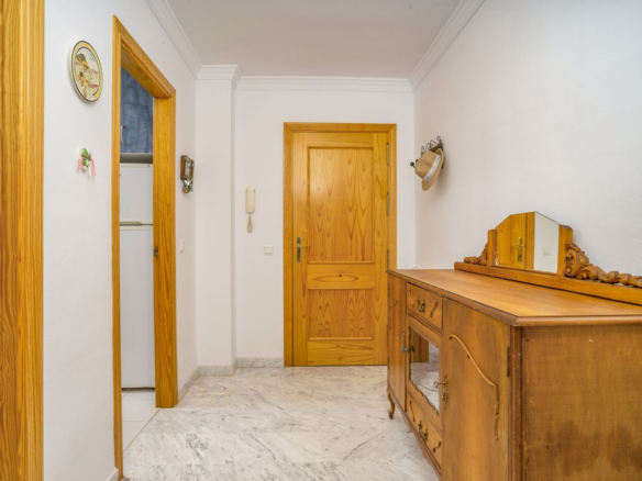 Apartment for sale in Estepona