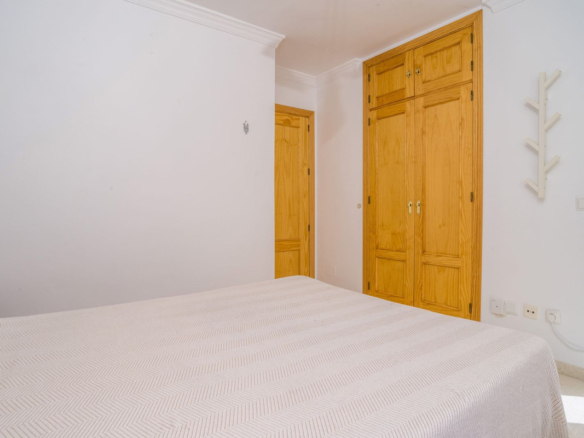 Apartment for sale in Estepona