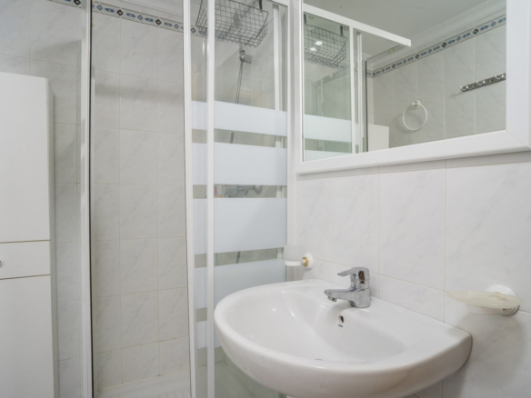Apartment for sale in Estepona