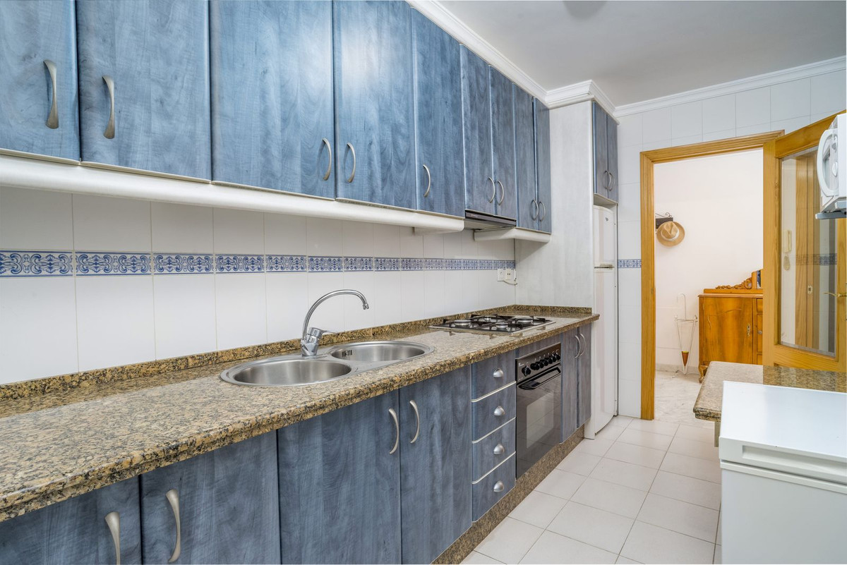 Apartment for sale in Estepona