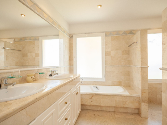 Apartment for sale in Marbella
