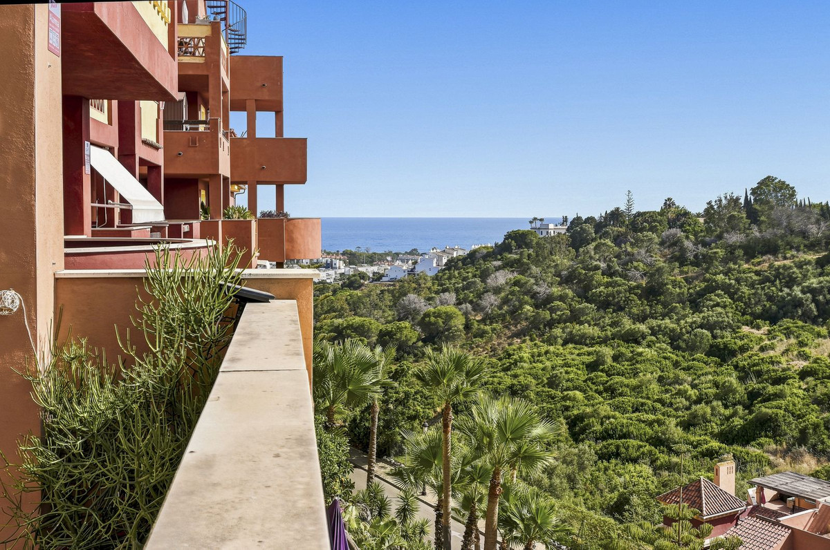 Apartment-in-Marbella-Ref-R5447509 Apartment for sale in Marbella