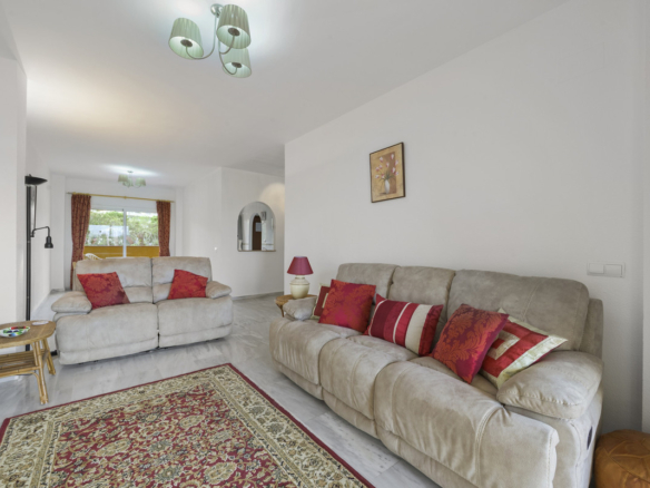 Apartment for sale in Mijas