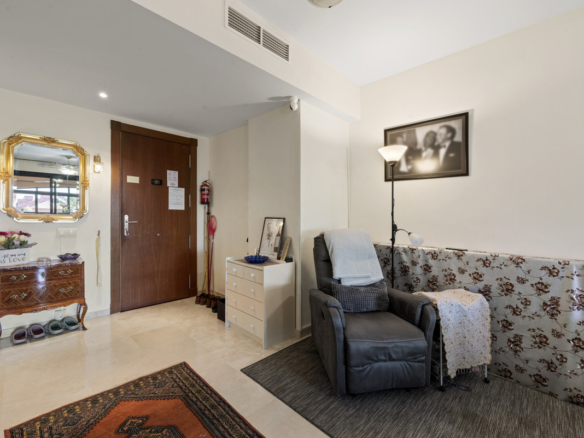 Apartment for sale in Mijas
