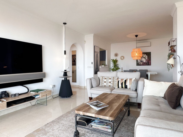 Apartment for sale in Mijas