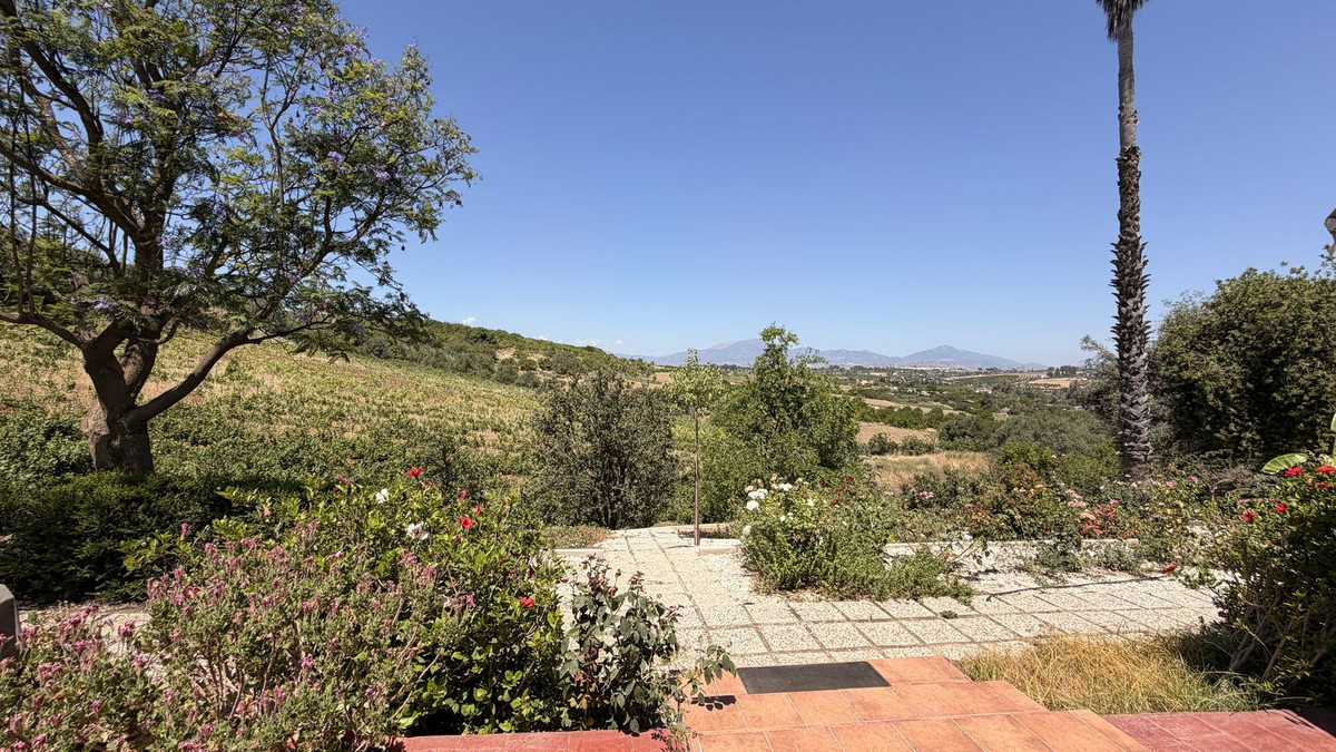 Finca for sale in Alhaurín el Grande