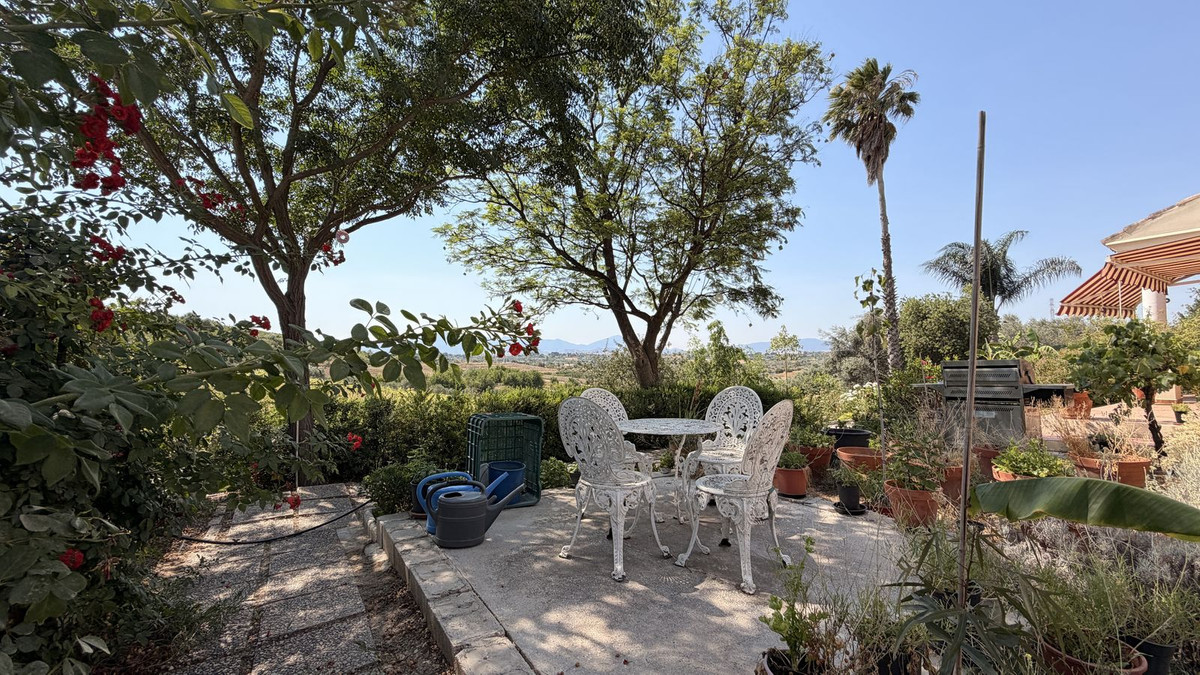 Finca for sale in Alhaurín el Grande
